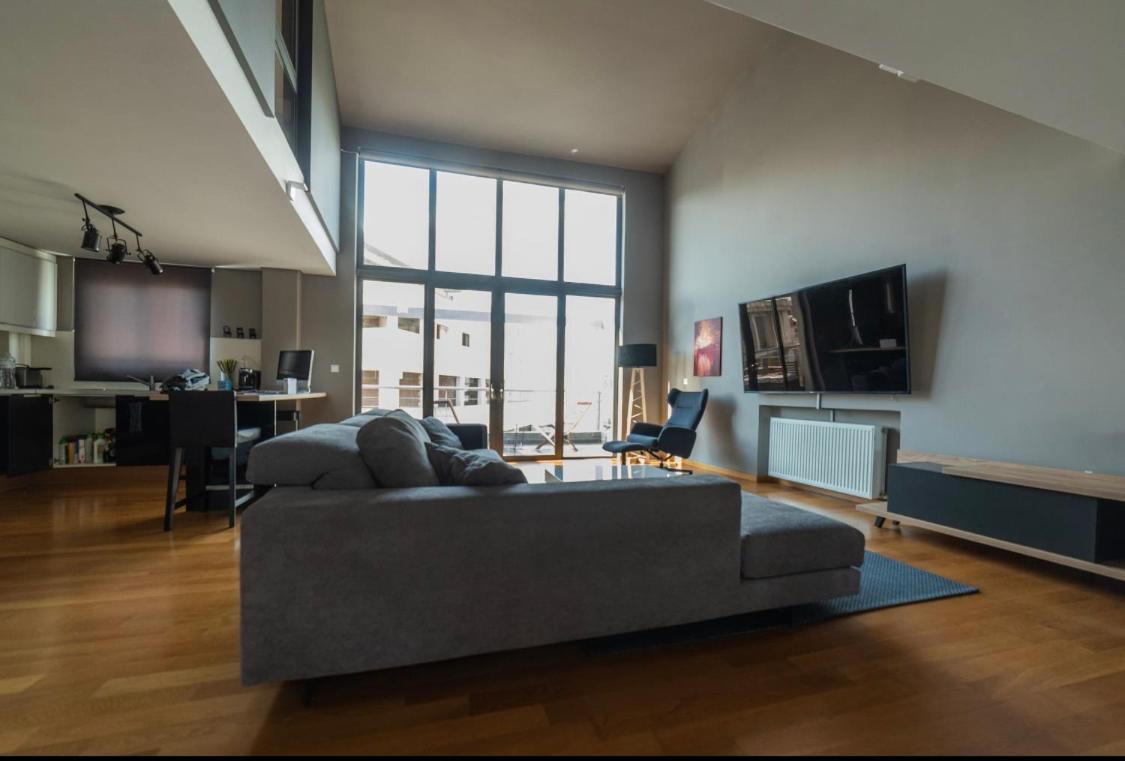 Minimal Brand New Loft Next To Subway Leilighet Athen Eksteriør bilde