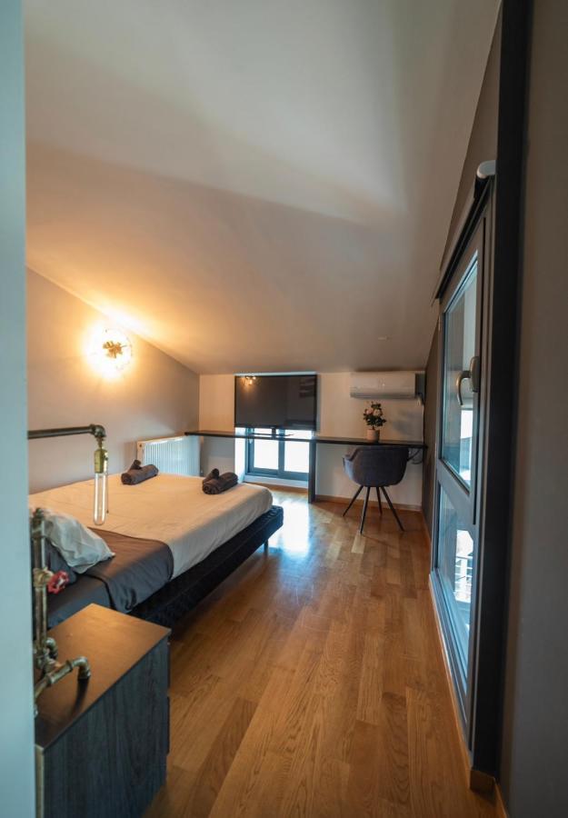 Minimal Brand New Loft Next To Subway Leilighet Athen Eksteriør bilde
